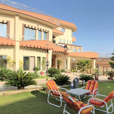 Royal Emirates Residence Abbottabad Eksteriør bilde